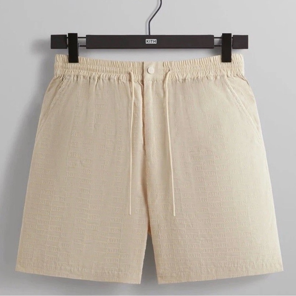 Kith Flocked Monogram Mason Short in veil Men’s Size Large Spring 2024